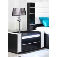 Ensemble design pour chambre à coucher LINA noir. Lit + 2 chevets avec LED + commode avec LED