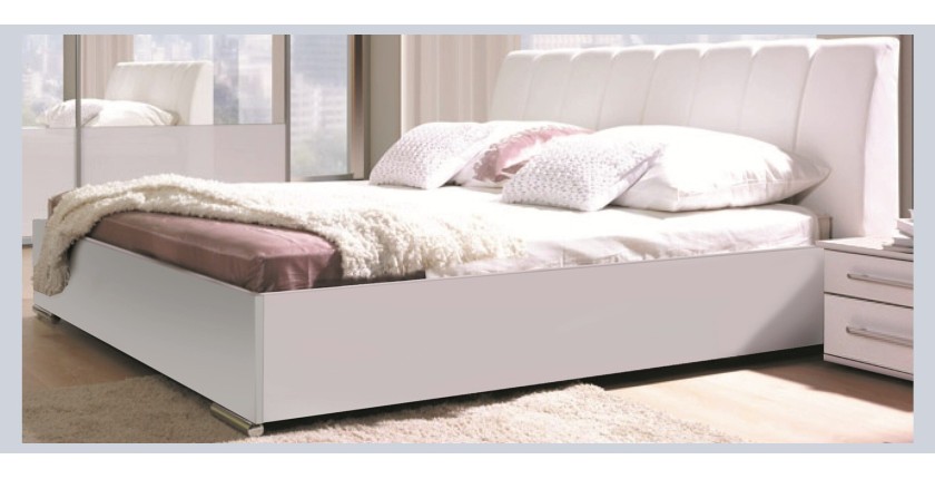 Ensemble blanc brillant lit design en simili cuir et 2 chevets VERONA. Meuble design pour chambre à coucher