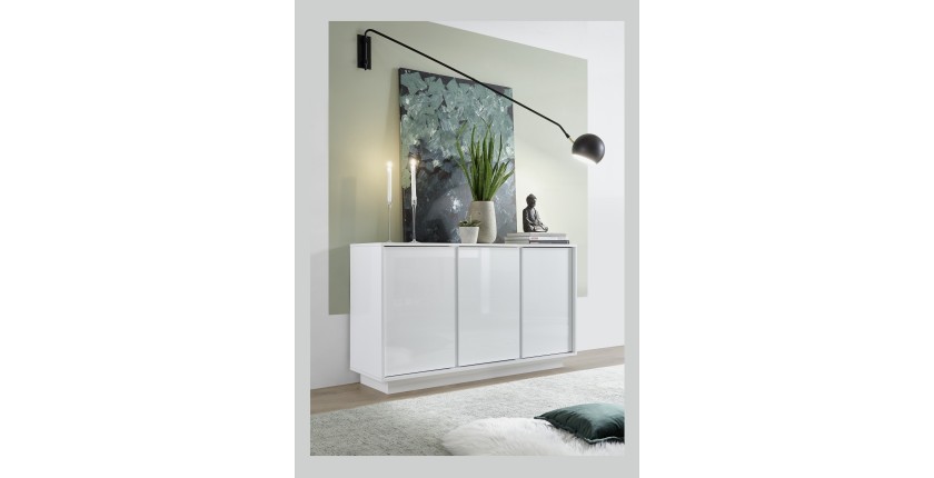 Buffet 3 portes, collection CREAM, coloris blanc laqué brillant, idéal pour un salon ou une salle à manger design