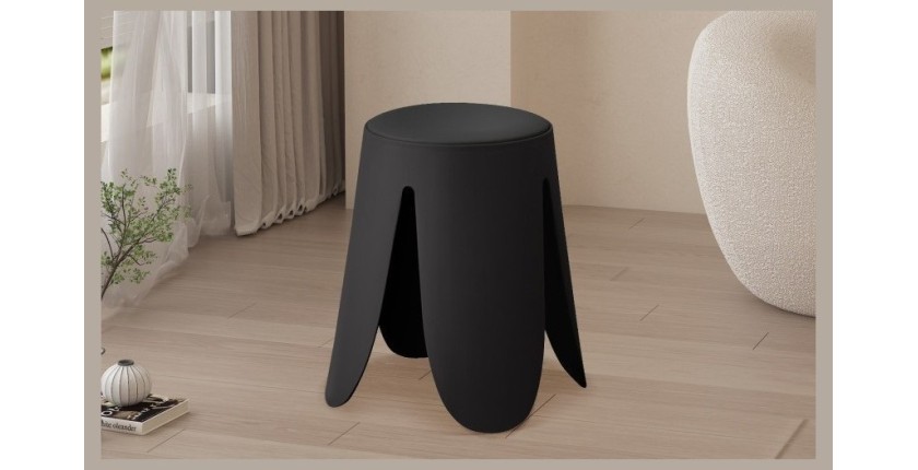 Tabouret OSTIN coloris noir, grâce a son design atypique il s'adapte a tous types de salon