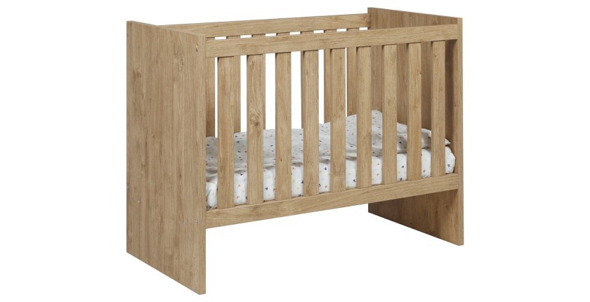 Chambre bébé ou enfant TOMMY comprenant un lit 60x120 évolutif en 90x200, une armoire, une commode à langer et un chevet.
