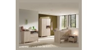 Chambre bébé ou enfant LOUISE comprenant un lit 60x120 évolutif en 90x200, une armoire, une commode à langer et un chevet.