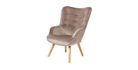 Fauteuil de salon en velours beige avec pieds en bois collection ENJOY. Style scandinave